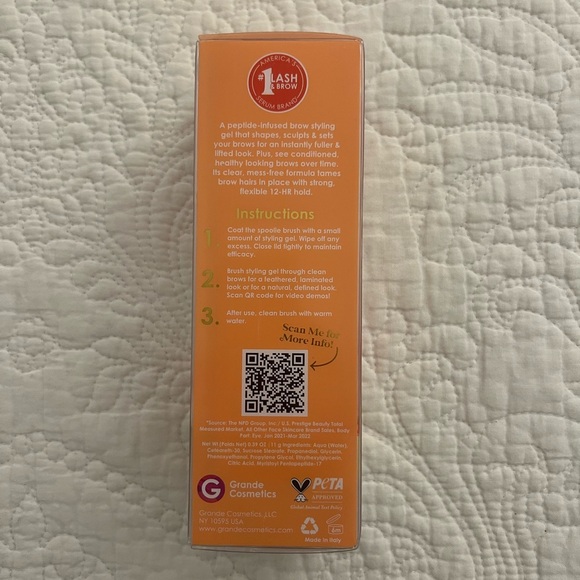 Grande Cosmetics GrandeBROW LAMINATE Brow Styling Gel - Gold - Picture 4 of 6